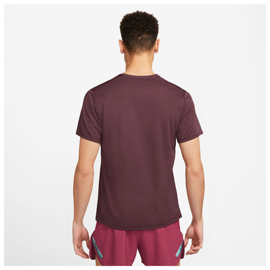 Nike Ανδρική κοντομάνικη μπλούζα Dri-FIT UV Miler T-Shirt